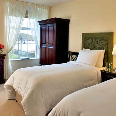 twin-room